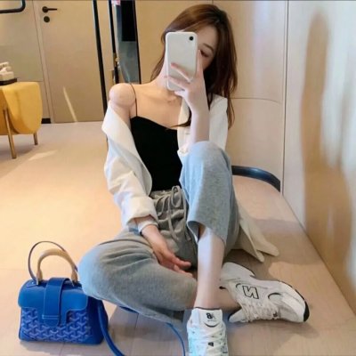 微光下的蓝色男孩 海报